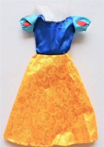 Schneewittchen-Barbie-Kleid-2.jpg